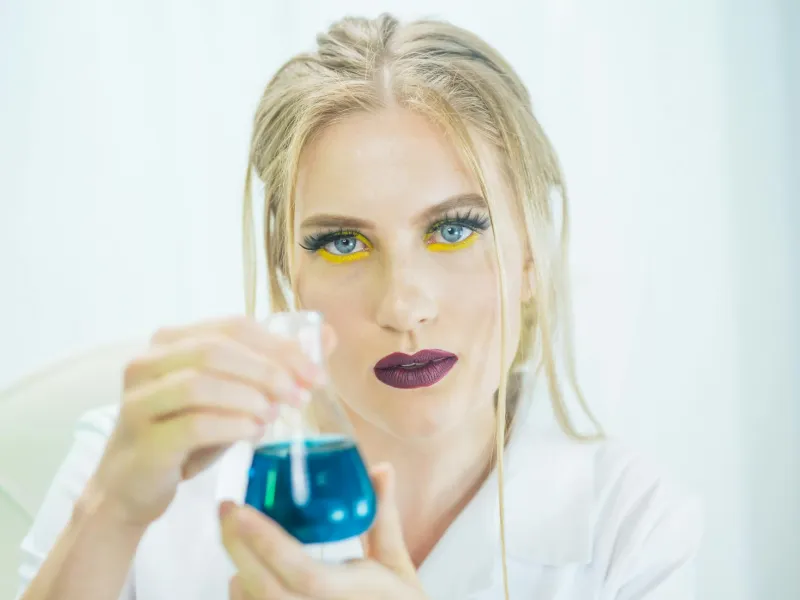 The Pattern of Rejected Wisdom: Why History's Greatest Breakthroughs Came from the Wrong People